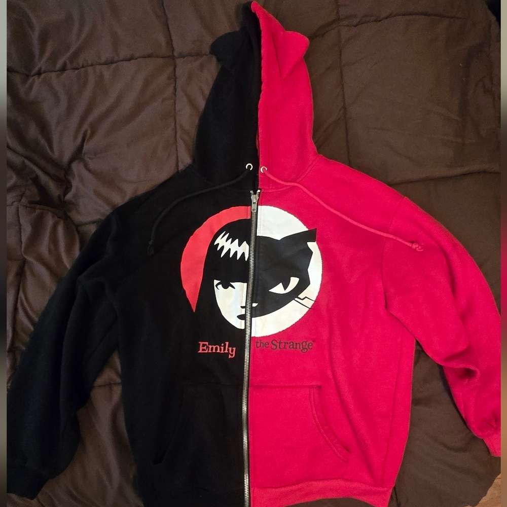 Emily the Strange Hoodie - Picture 2 of 3